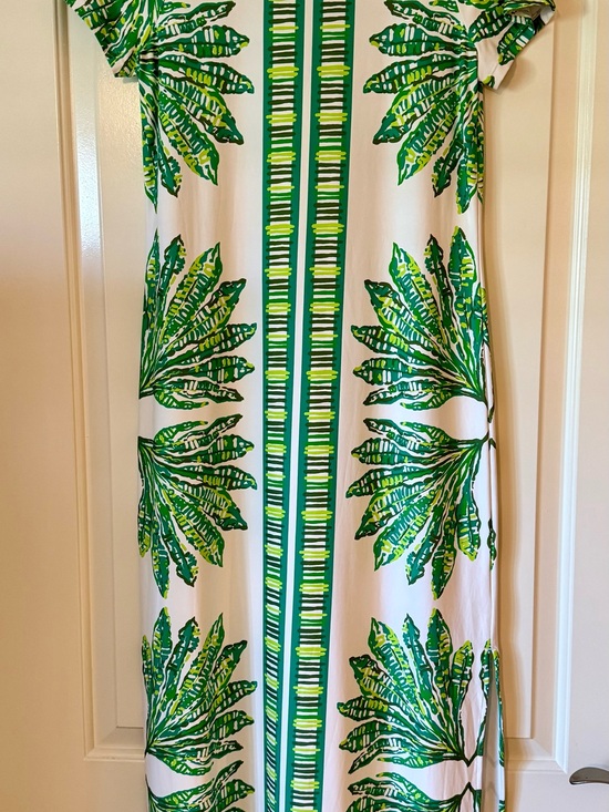 Lilly Pulitzer Dresses & Skirts - Lilly Pulitzer Kaden ChillyLilly UPF 50+ White Maxi Dress with Green Palm Print
